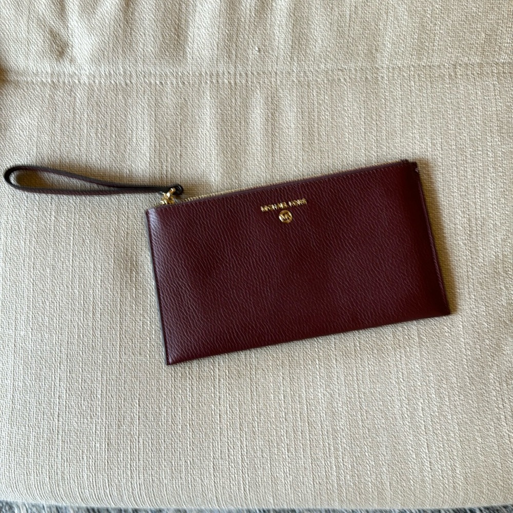 Michael Kors Clutch